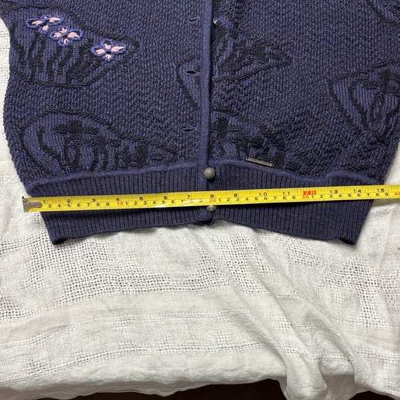 Geiger Wool size 38 (small/medium) Cardigan with Floral Details - Picture 10 of 13